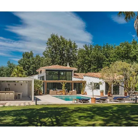 Avec Piscine Chauffee, Proche Saint-tropez Et Plages 盖辛