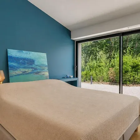 Villa Avec Piscine Chauffee, Proche Saint-tropez Et Plages *